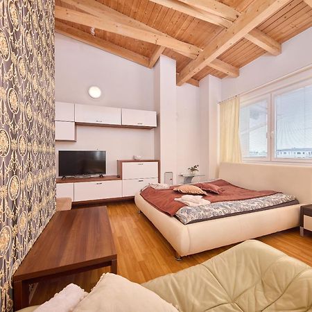 Design Apartment براتسيلافا المظهر الخارجي الصورة